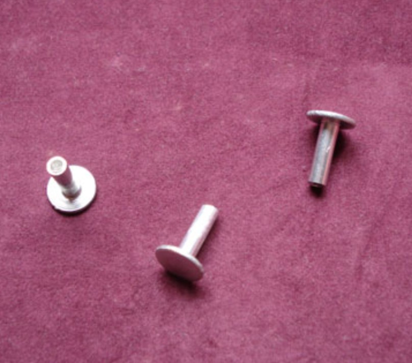 Rebites Semi Tubulares